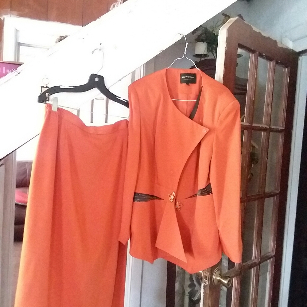 Women's 2pc suit